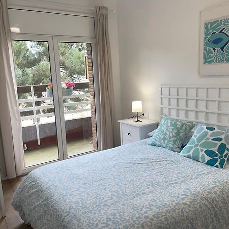 Apartment Lluis In Pineda De Mar Kültér fotó